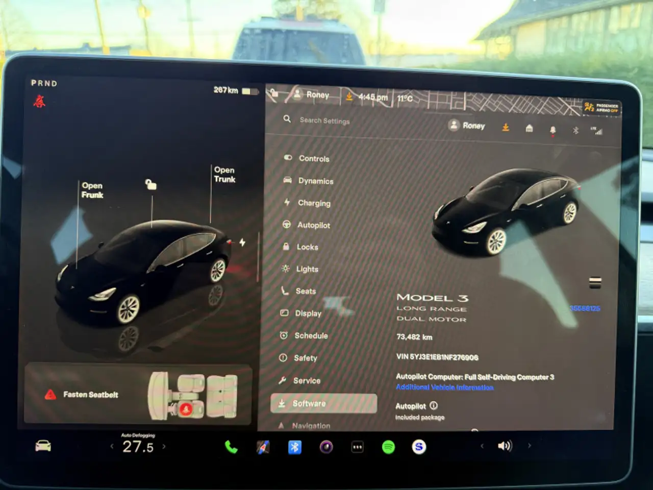 Tesla Model 3 снимка Tesla Model 3