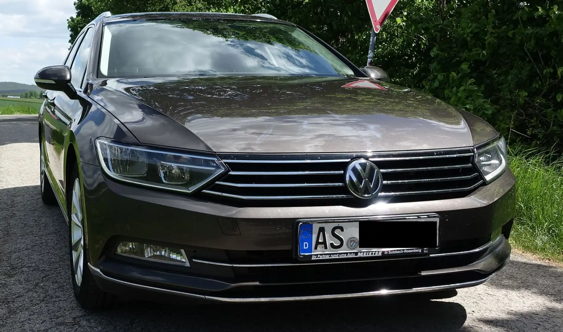 Volkswagen Passat Variant Passat Variant 2.0 TDI SCR DSG BlueMotion Highline Brown - 1