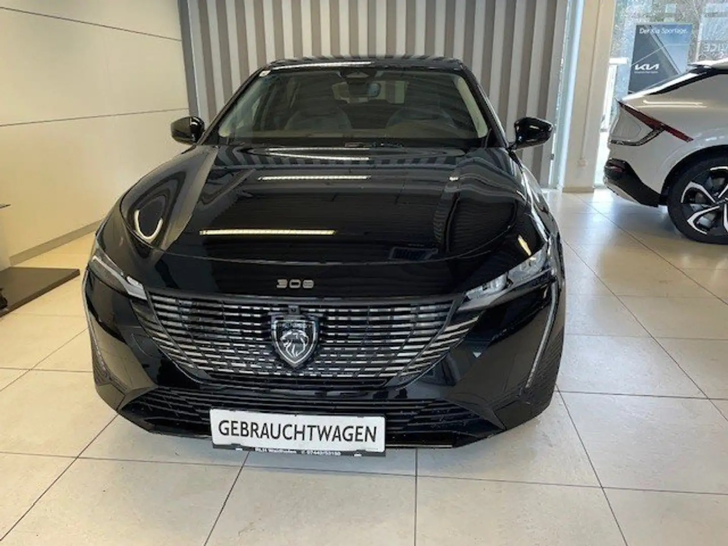 Peugeot 308 Hybrid 145 Allure Schwarz - 1