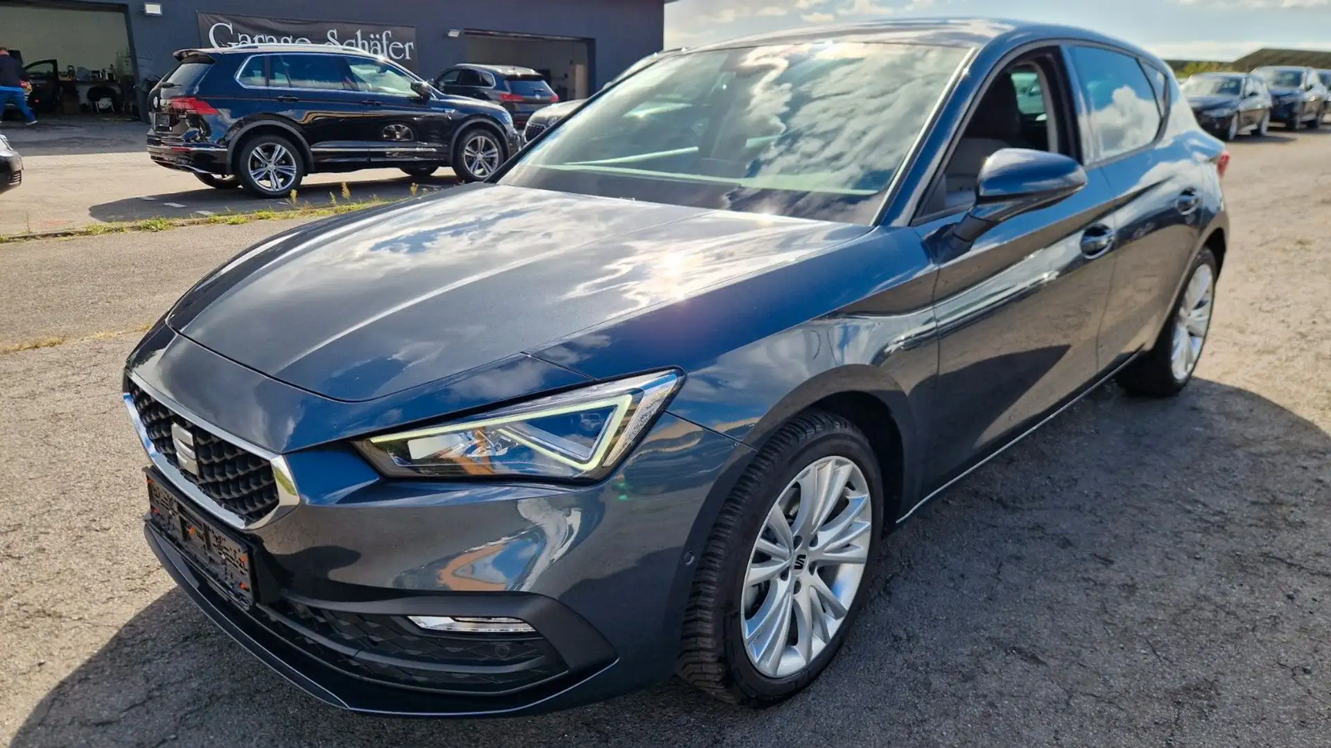 SEAT Leon Style Digital LED Navi Kessy Parklenkassist Grau - 1