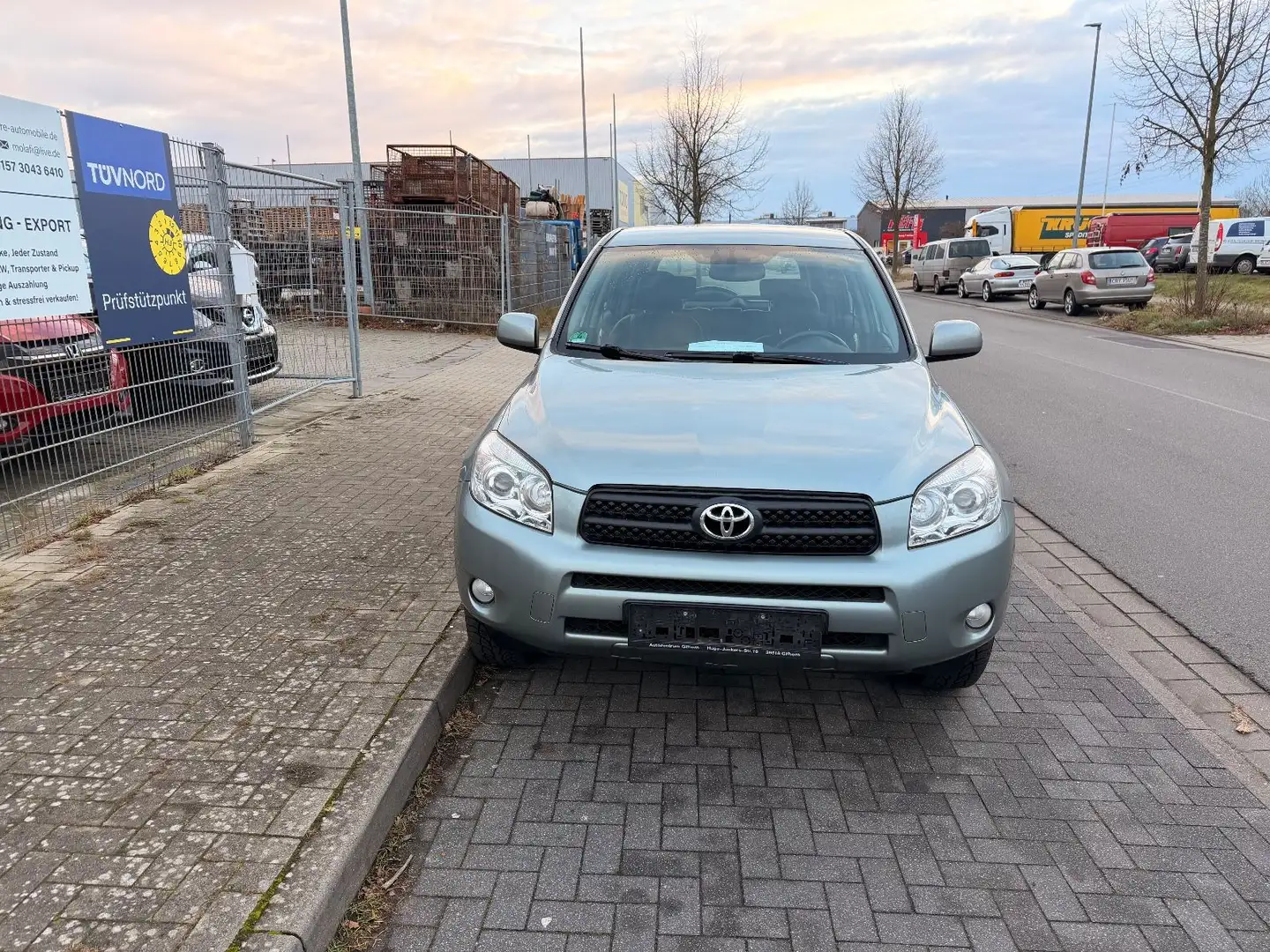 Toyota RAV 4 4 Executive *Keyless-GO*Leder*NAVI*AHK*ALU* Grün - 2