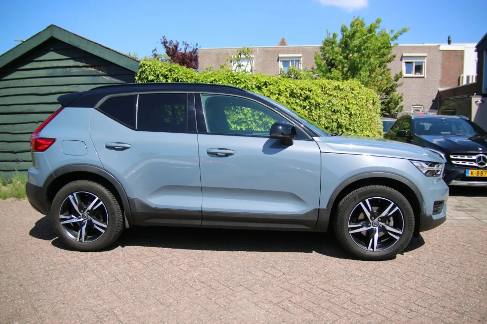 Volvo XC40 1.5 T3 R-Design | Apple carplay | Camera achter | Gris - 2