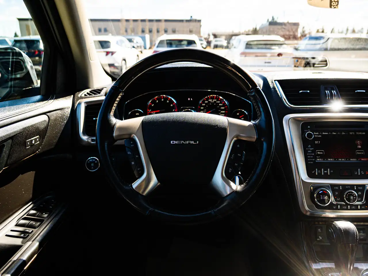 GMC Acadia photo GMC Acadia