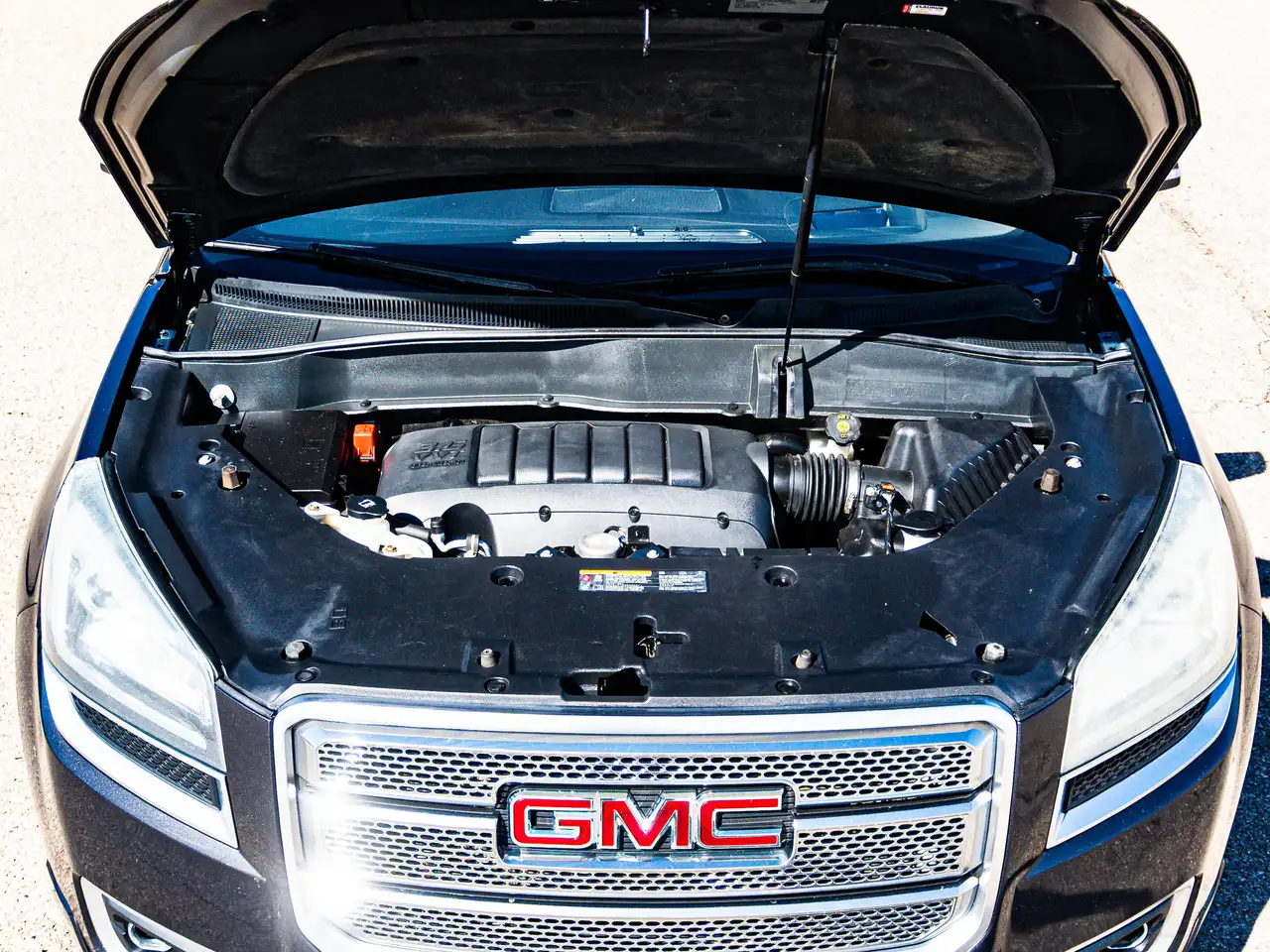 GMC Acadia photo GMC Acadia