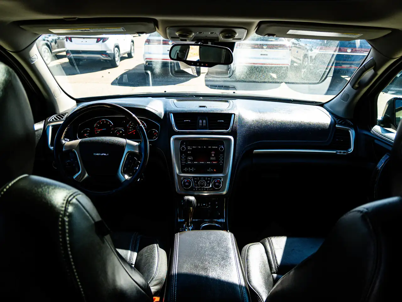 GMC Acadia photo GMC Acadia