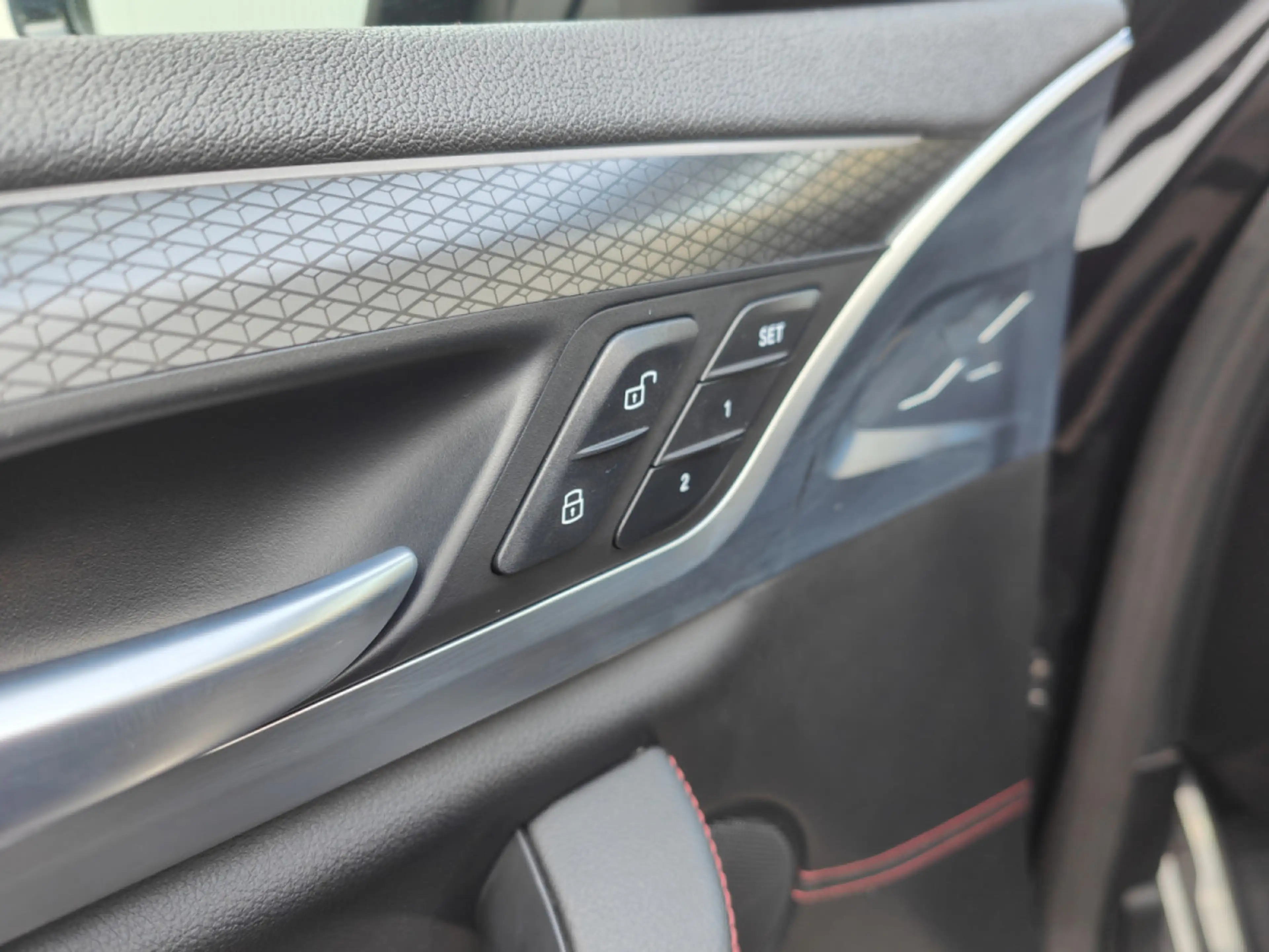 BMW X4 XDRIVE20I PACK M TOIT OUVRANT CARPLAY CAMERA 360 — photo 15