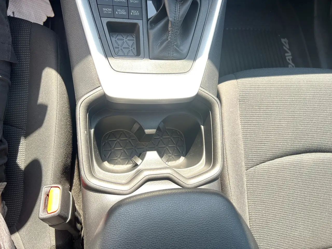Toyota RAV 4 photo Toyota RAV 4