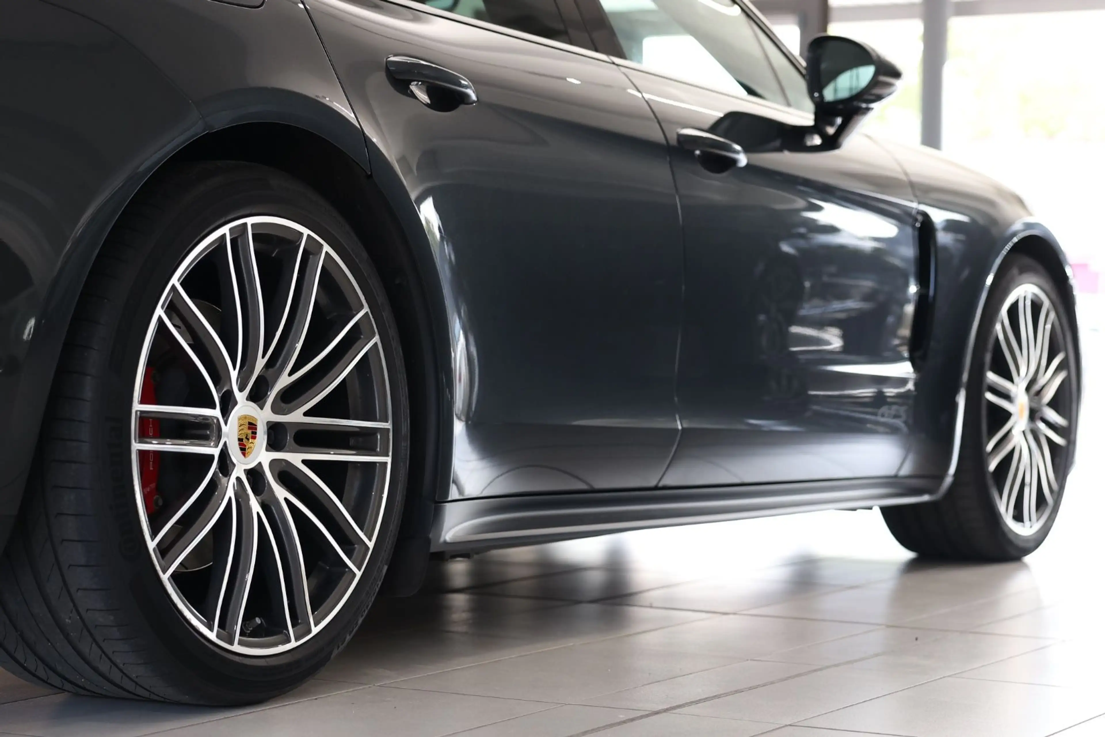 Porsche Panamera GTS Carbon*HUD*Sportaus.*Chrono*Bose — photo 5