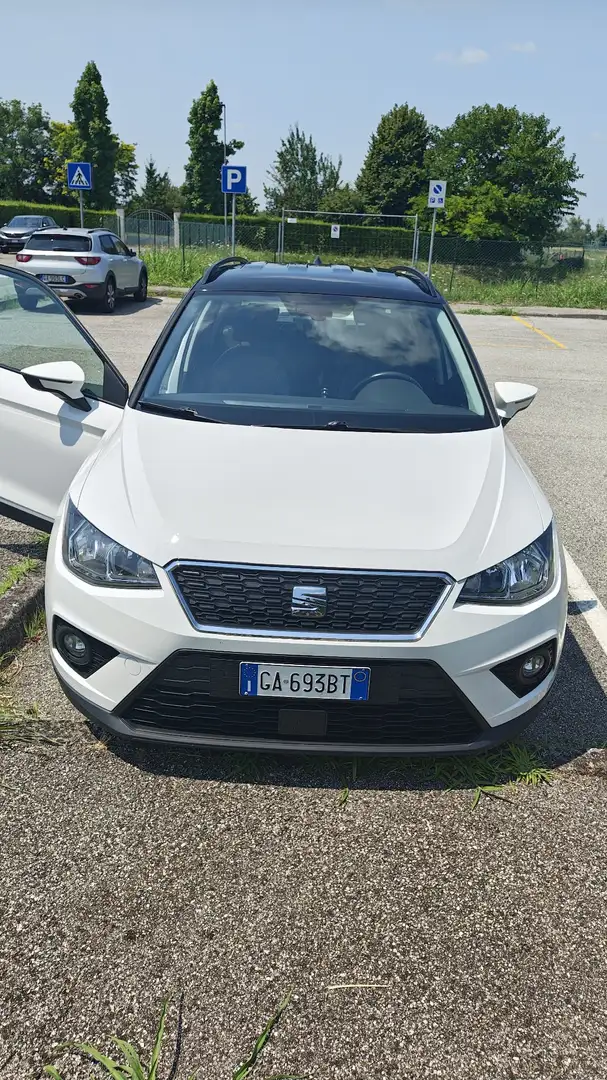 SEAT Arona 1.0 tgi Style 90cv Bianco - 1