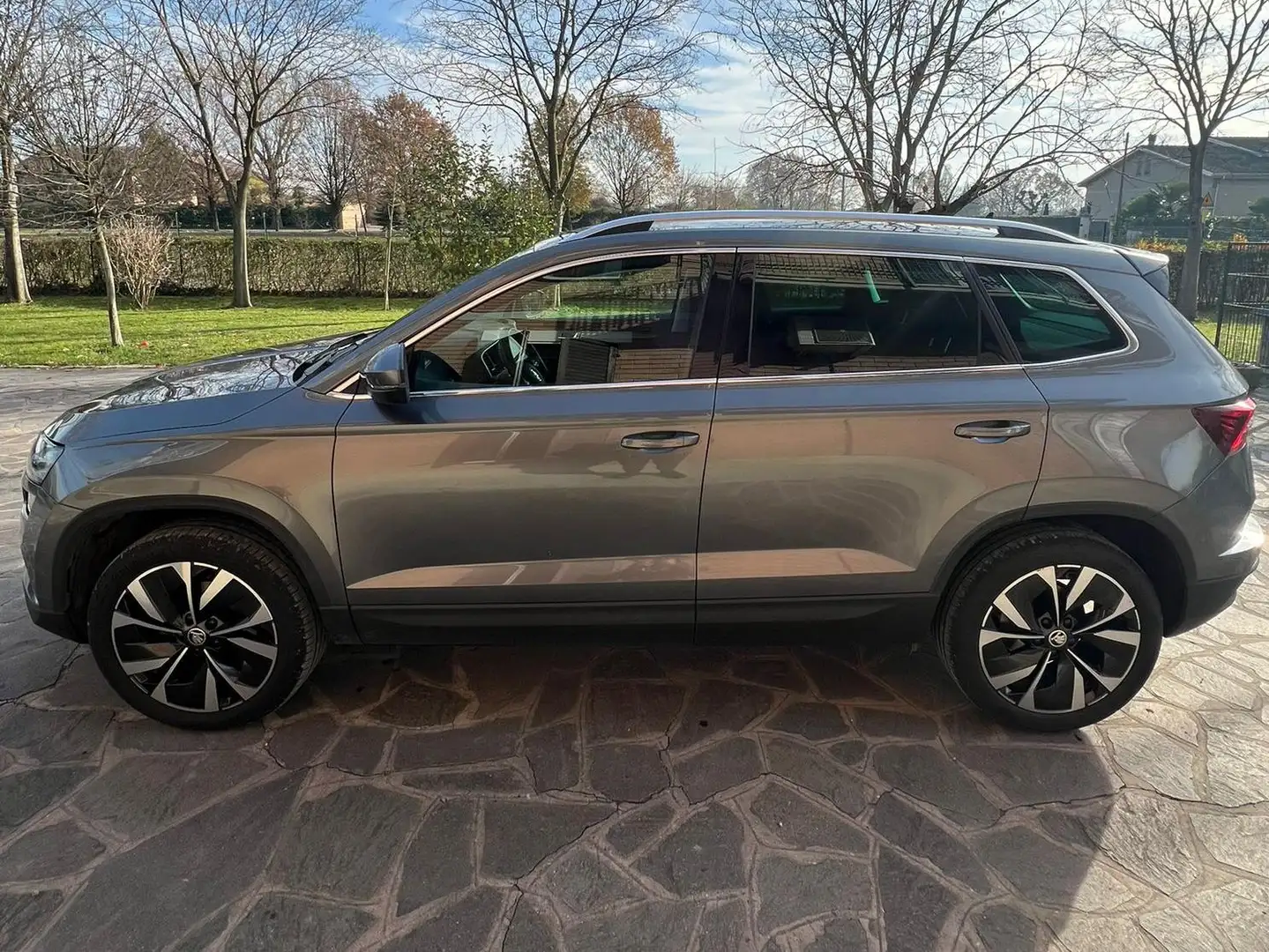 Skoda Karoq Karoq 1.0 tsi Style 110cv Grigio - 2