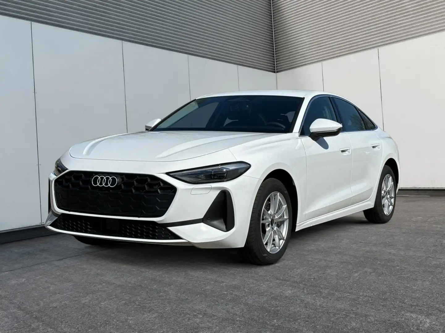 Audi A5 Basis NAVI+EL. HECKKL.+PDC+LED+17 LM TFSI 110 k... Fehér - 1