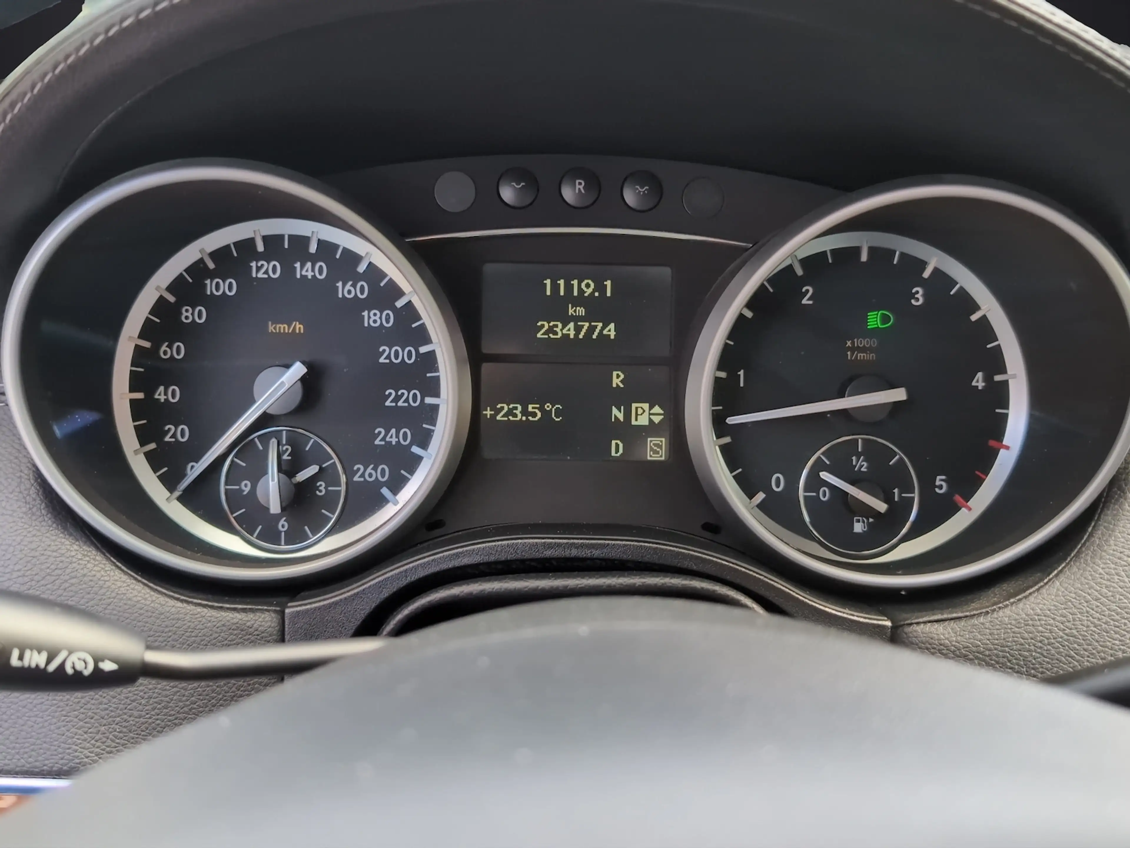 Mercedes-Benz GL 350 CDI BE *7.Sitze*ILS*Luft*AHK* — photo 10