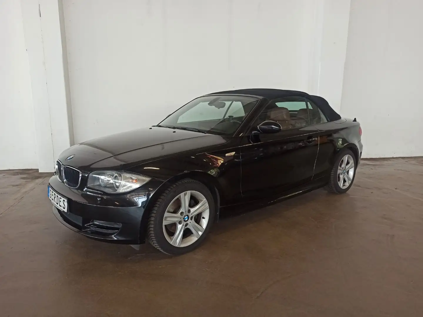 BMW 120 Baureihe 1 Cabrio 120i Schwarz - 2