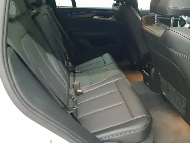 BMW X3 view 14