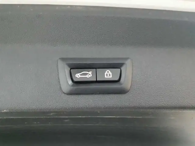 BMW X3 view 16