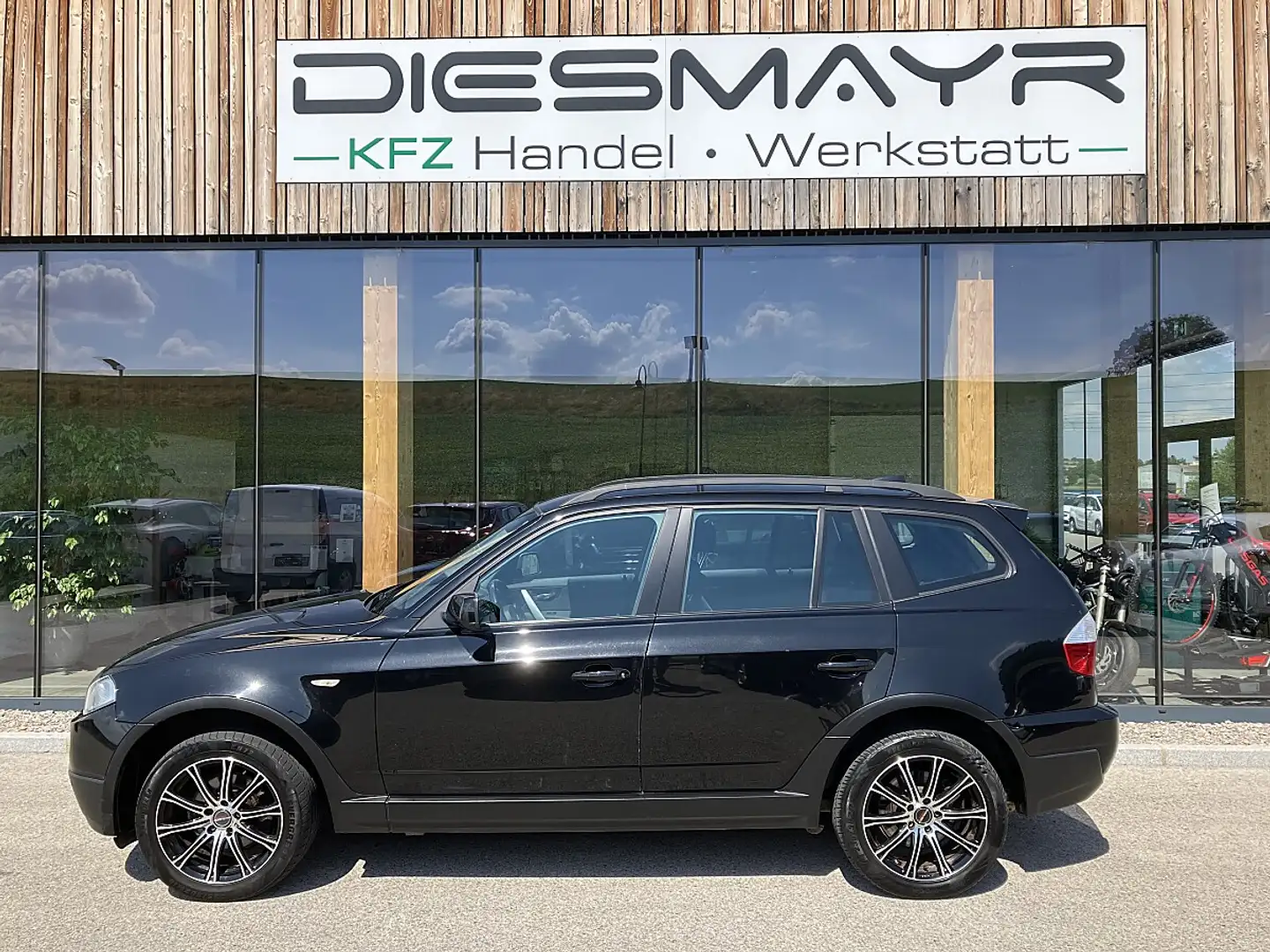 BMW X3 2.0d DPF Aut. Xenon 18 Zoll PDC Tempomat Schwarz - 2