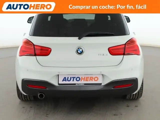 BMW 1 Series view 5