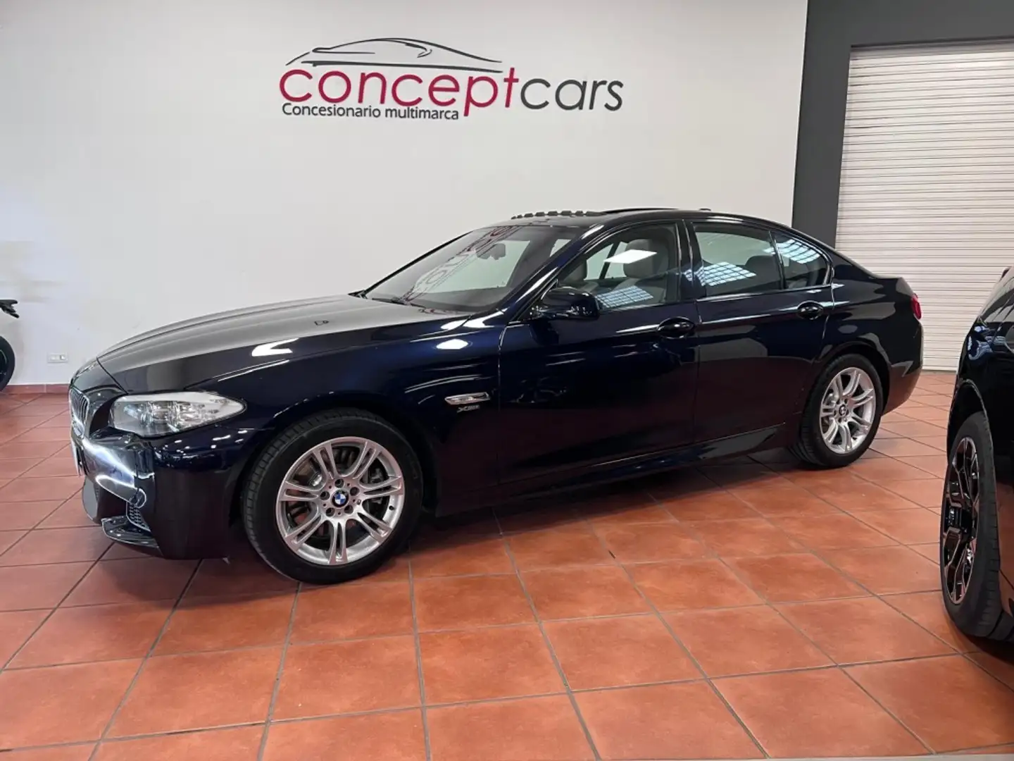 BMW 525 525dA xDrive Azul - 2