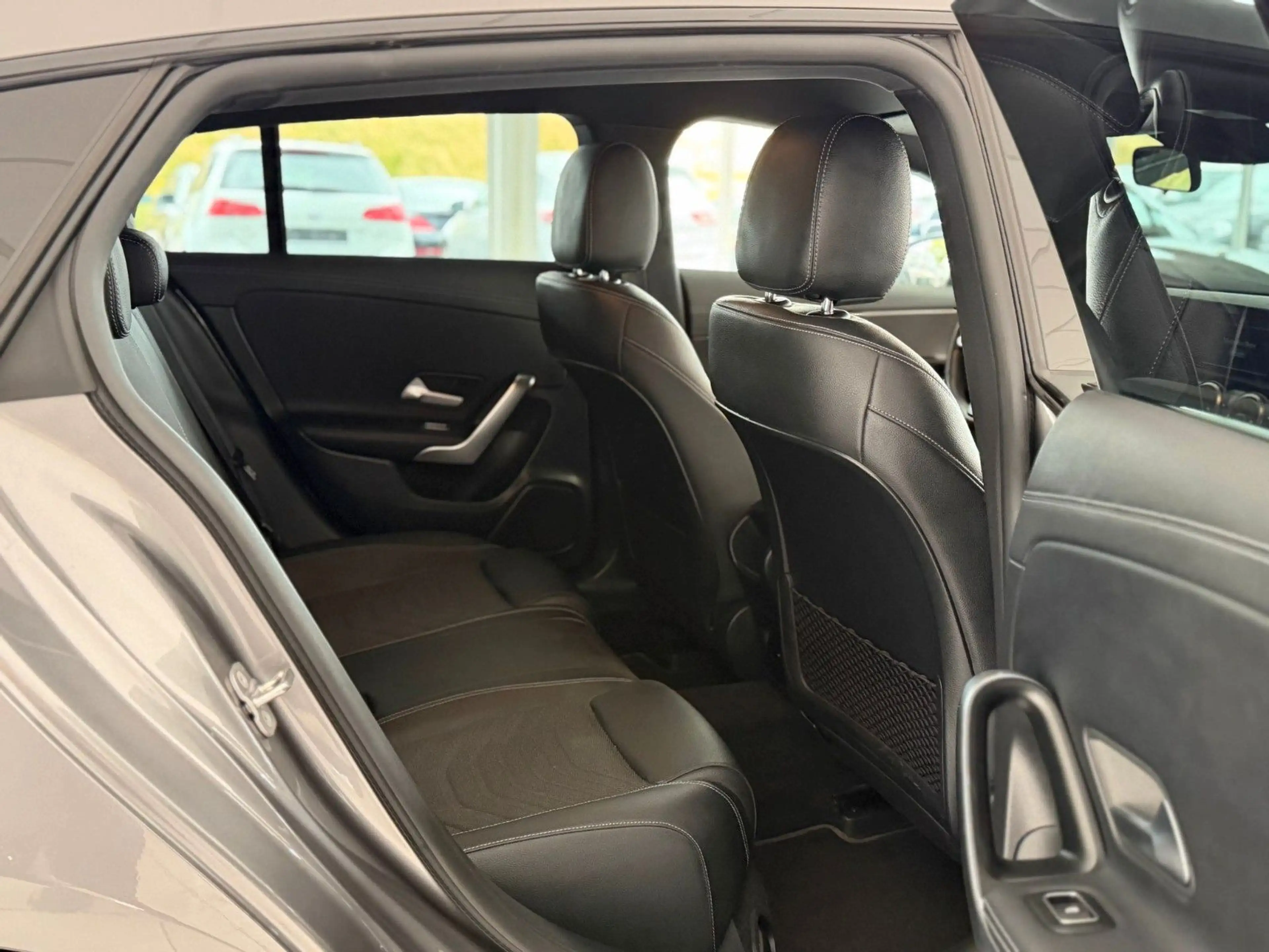 Mercedes-Benz CLA 220 CLA Shooting Brake CLA 220 d+Aut.+Kamera+1.Hand — photo 13