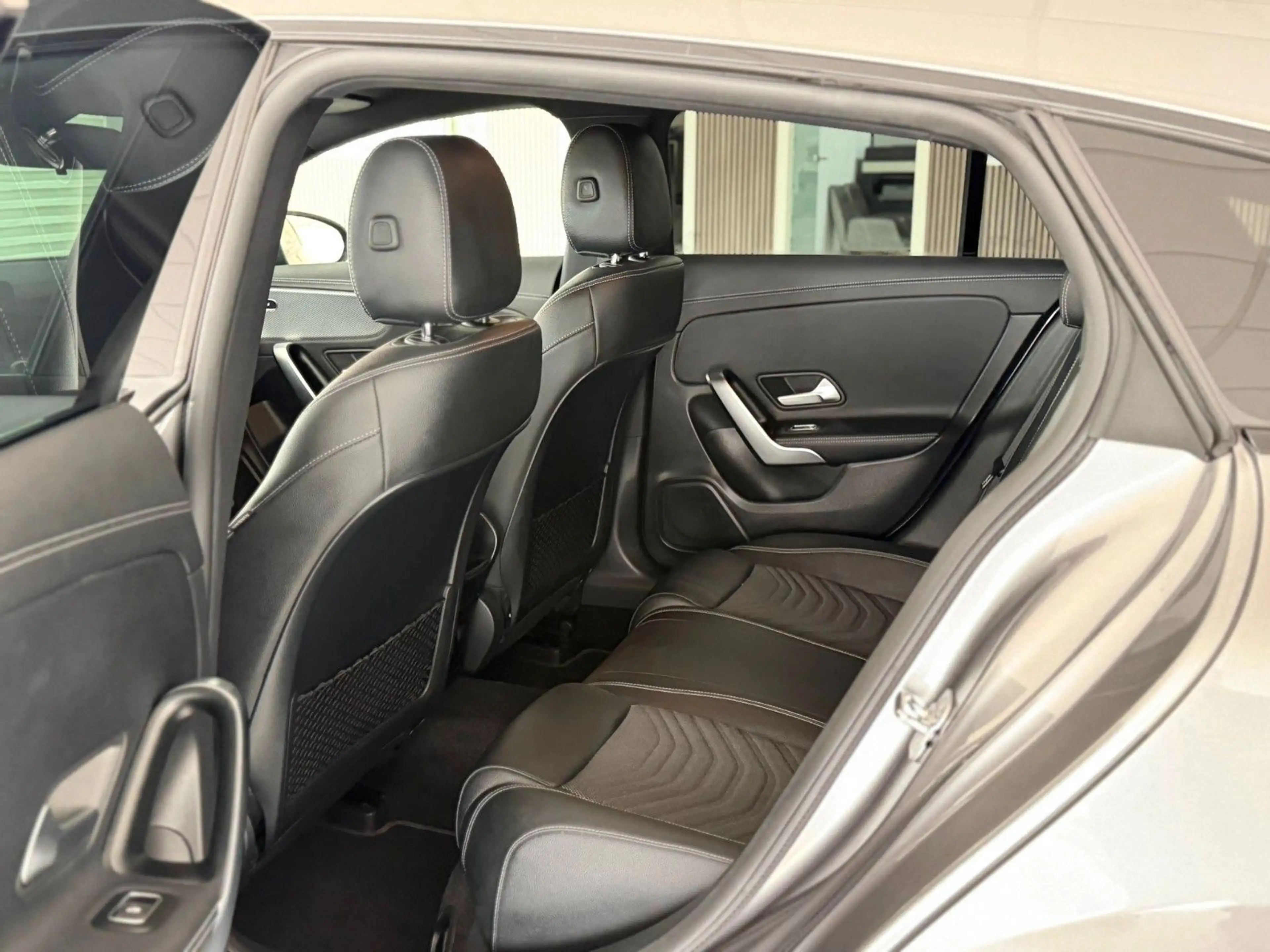 Mercedes-Benz CLA 220 CLA Shooting Brake CLA 220 d+Aut.+Kamera+1.Hand — photo 14