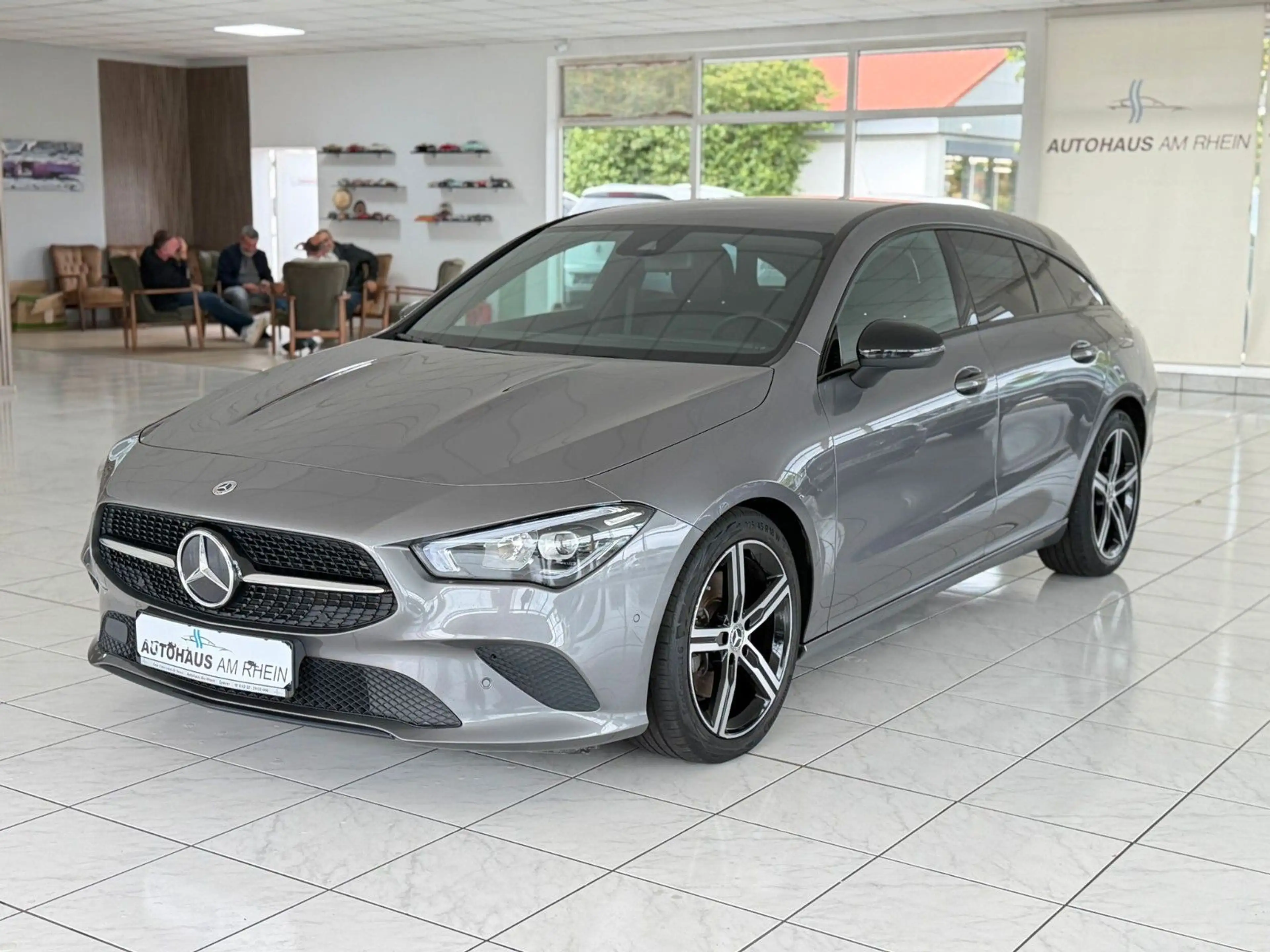 Mercedes-Benz CLA 220 CLA Shooting Brake CLA 220 d+Aut.+Kamera+1.Hand — photo 2