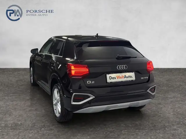 Audi Q2 view 4