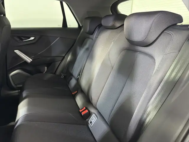 Audi Q2 view 14