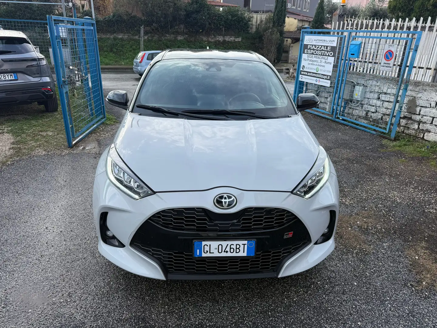 Toyota Yaris 1.5 ALL.GR **UNICO PROPRIETARIO** Blanc - 2