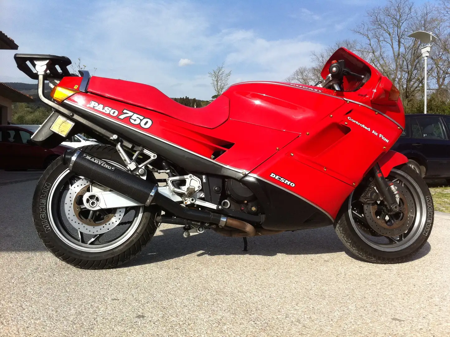 Ducati 750 Paso Rot - 2