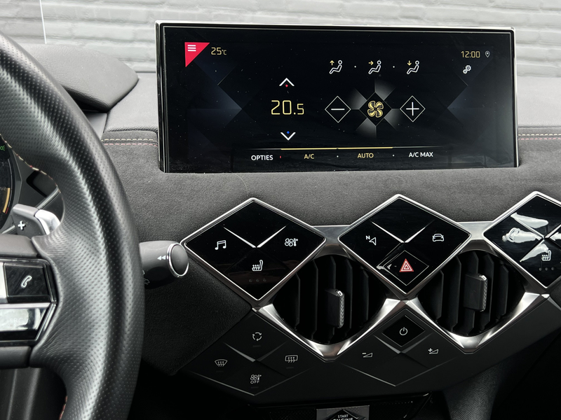 DS Automobiles DS 3 Crossback PureTech 130 EAT8 Performance Line+ Navigatie | Ai — photo 10