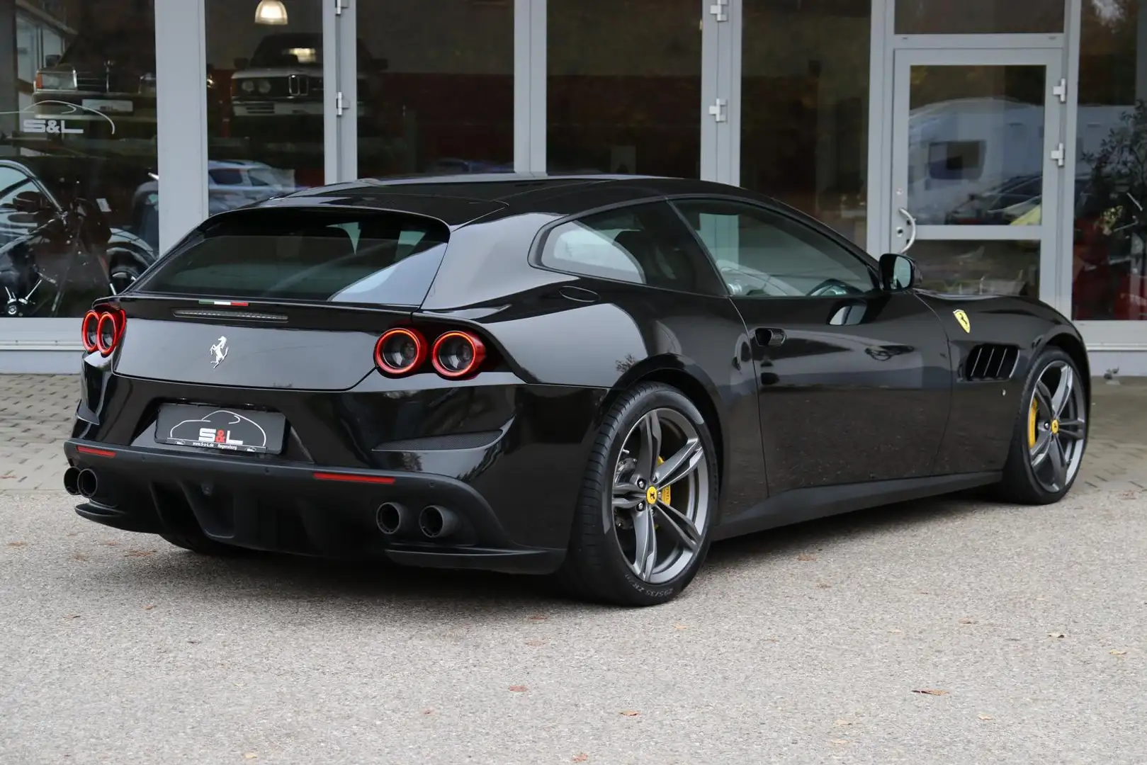 Ferrari GTC4 Lusso / Lift / Carbon / LED's / Pano / HI-FI Fekete - 2