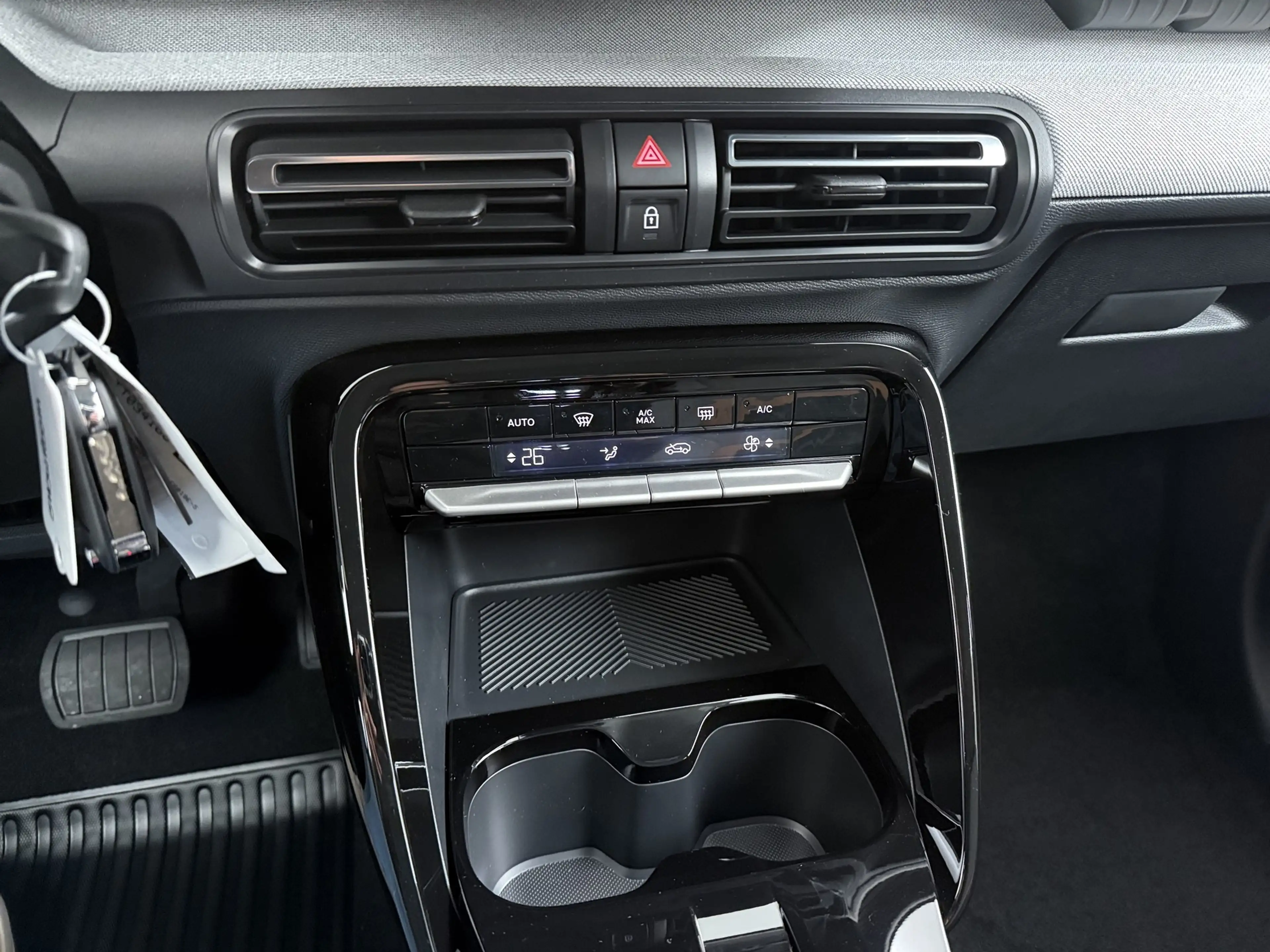 Citroen C3 Aircross ë-C3 Plus, (2024-30)|Extended Range| | Achteruitri — photo 19
