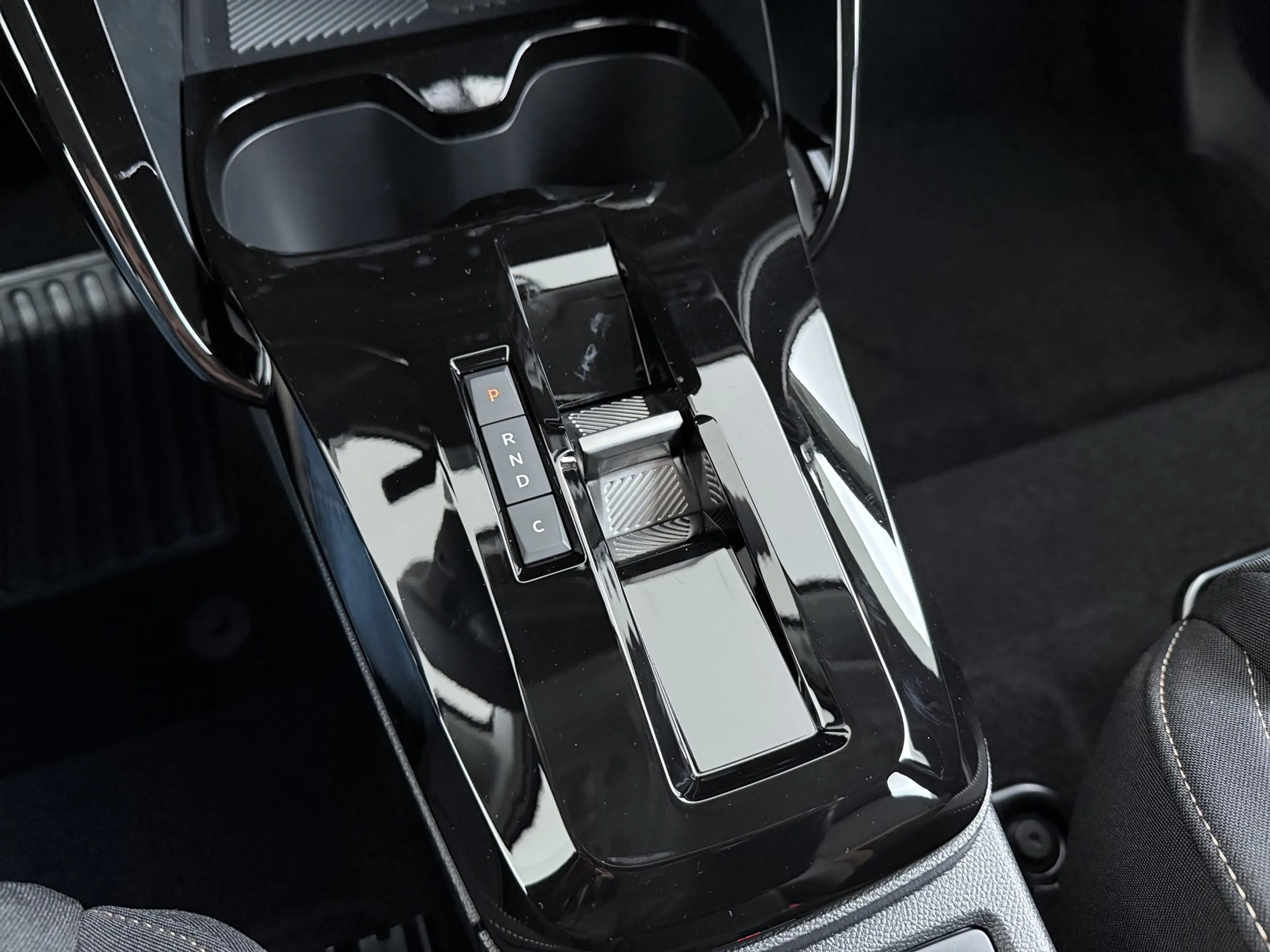 Citroen C3 Aircross ë-C3 Plus, (2024-30)|Extended Range| | Achteruitri — photo 21