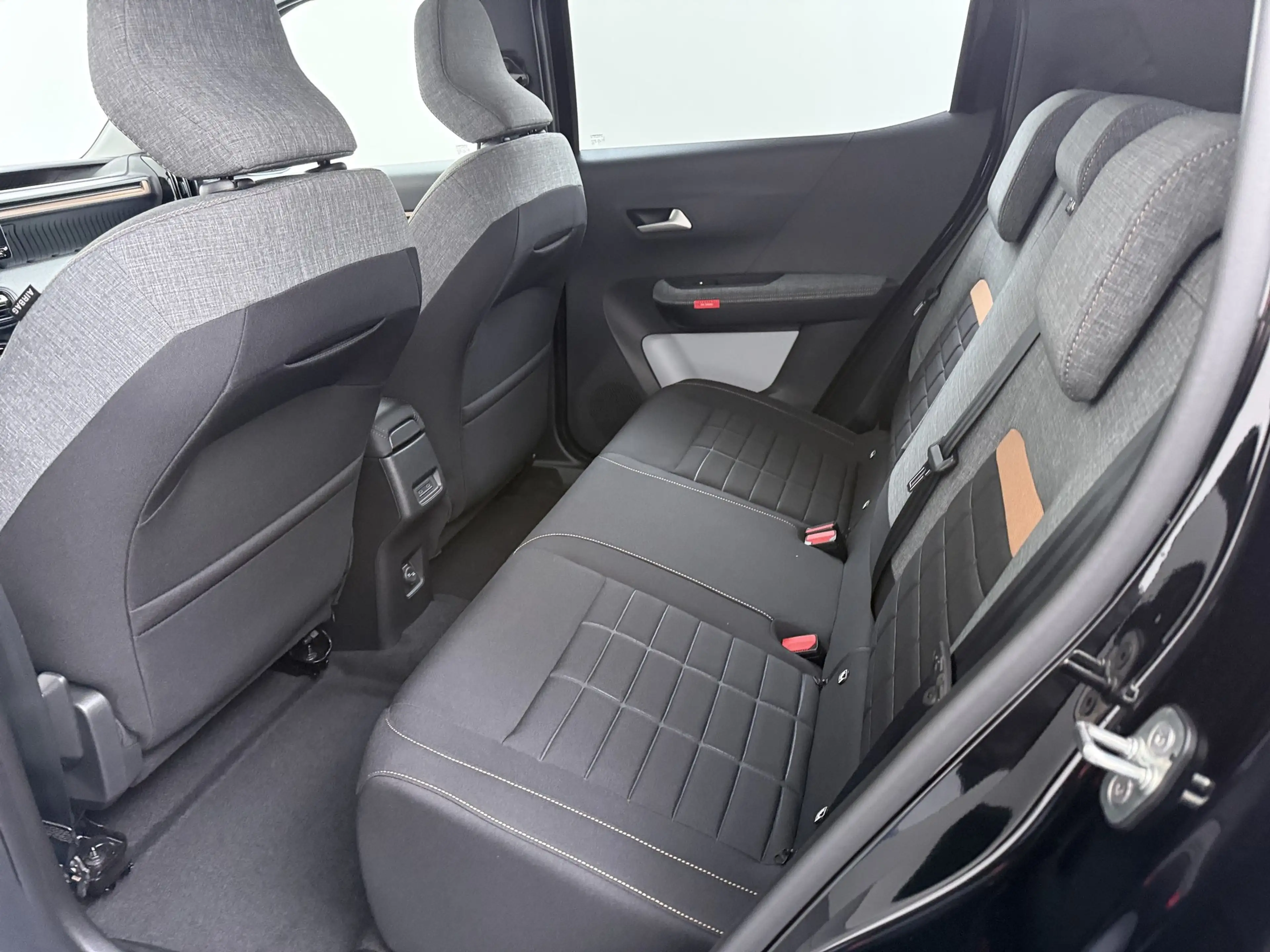 Citroen C3 Aircross ë-C3 Plus, (2024-30)|Extended Range| | Achteruitri — photo 30