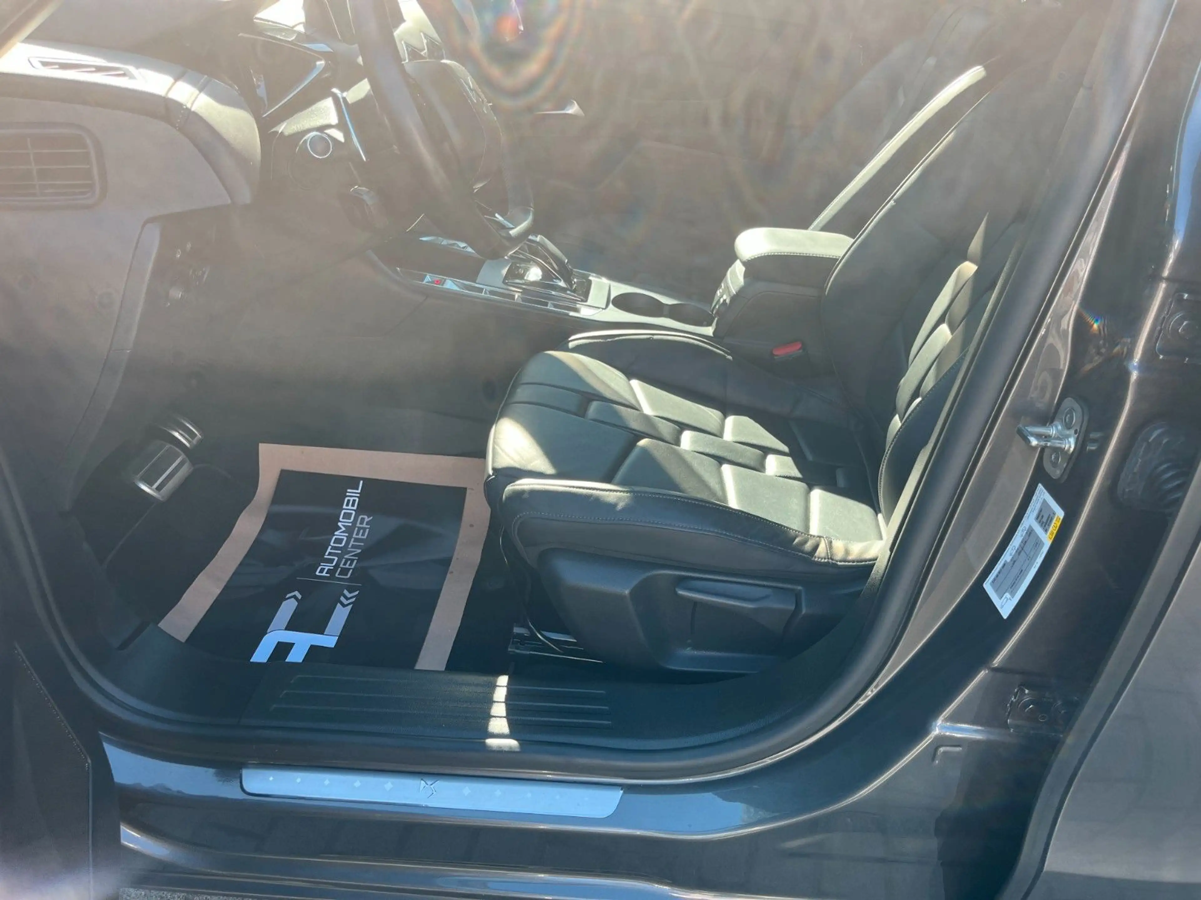 DS Automobiles DS 3 Crossback DS3 DS 3 Crossback So Chic+Leder+Carplay+HEAD UP — photo 9