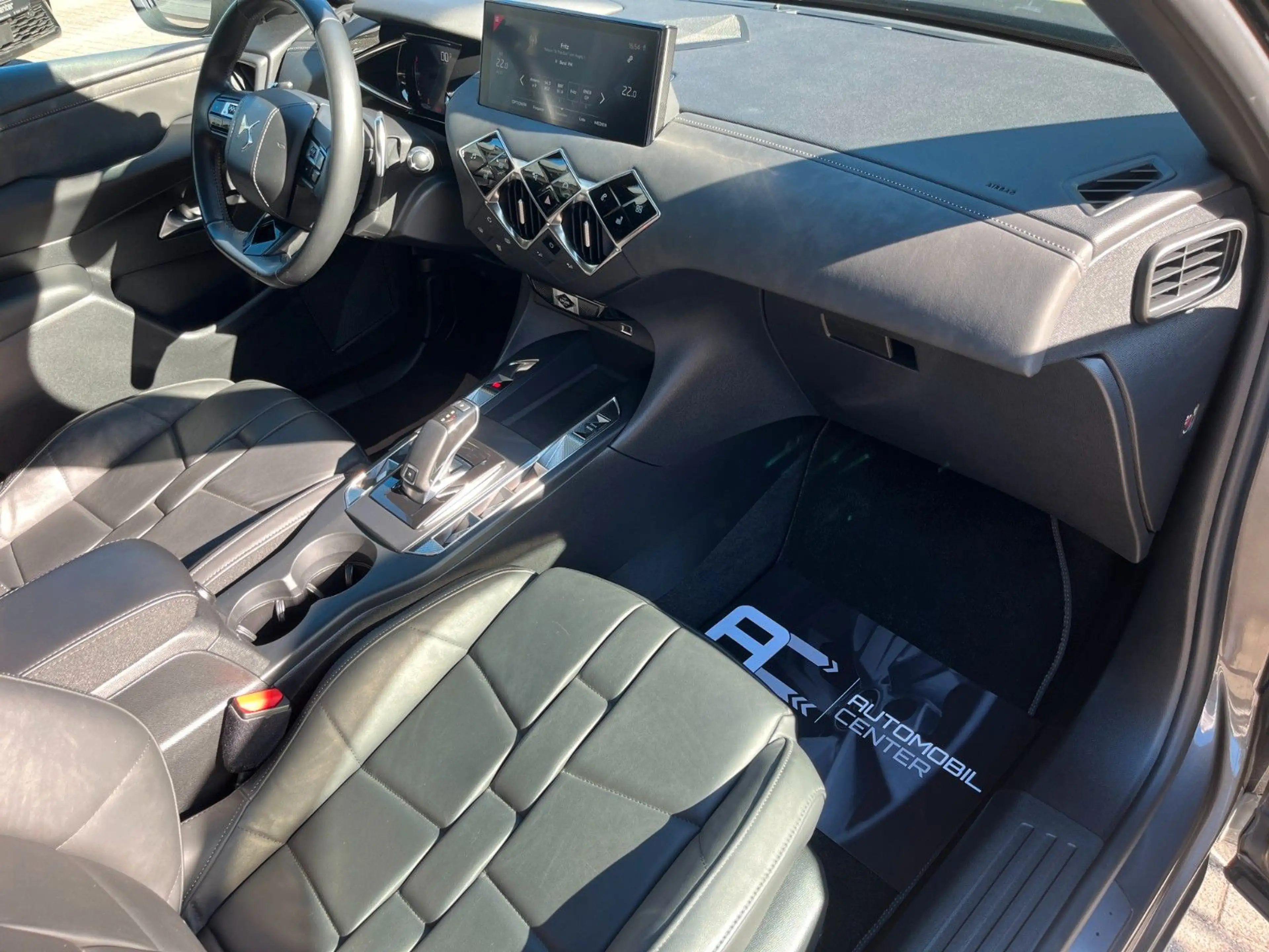DS Automobiles DS 3 Crossback DS3 DS 3 Crossback So Chic+Leder+Carplay+HEAD UP — photo 12