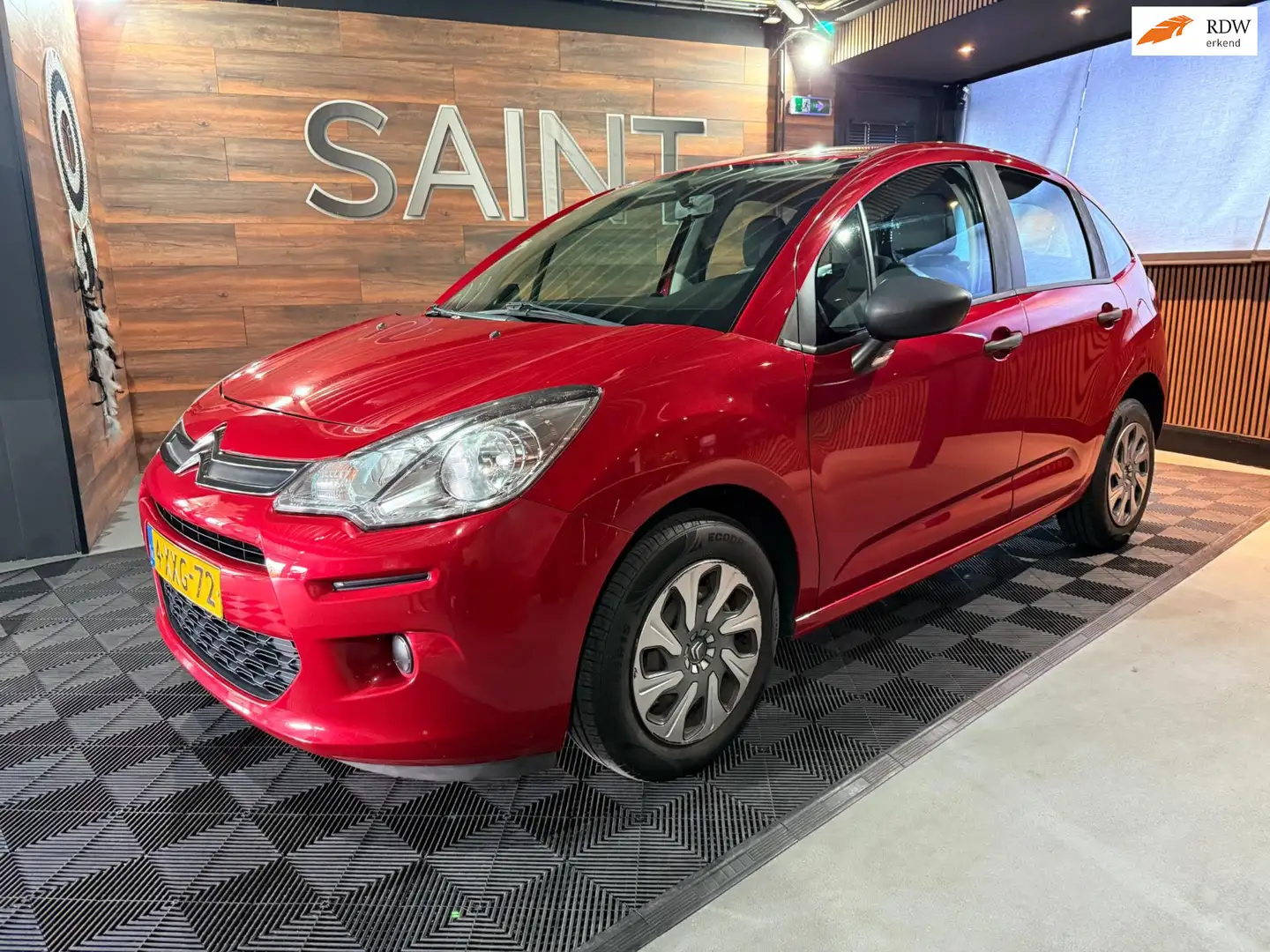 Citroen C3 1.0 PureTech Attraction Rouge - 1