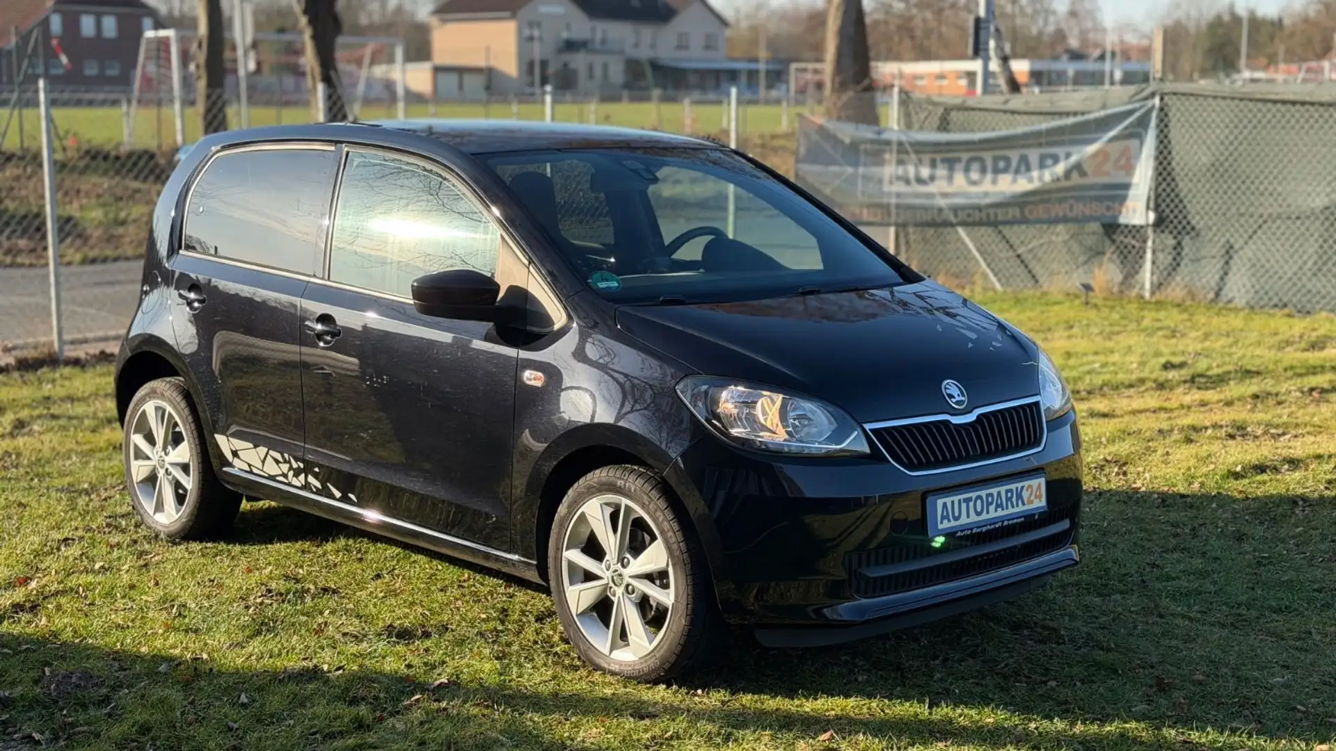 Skoda Citigo Fun*1,0 60PS*KLIMA*SITZHEIZUNG*26TKM*1.HA Schwarz - 1