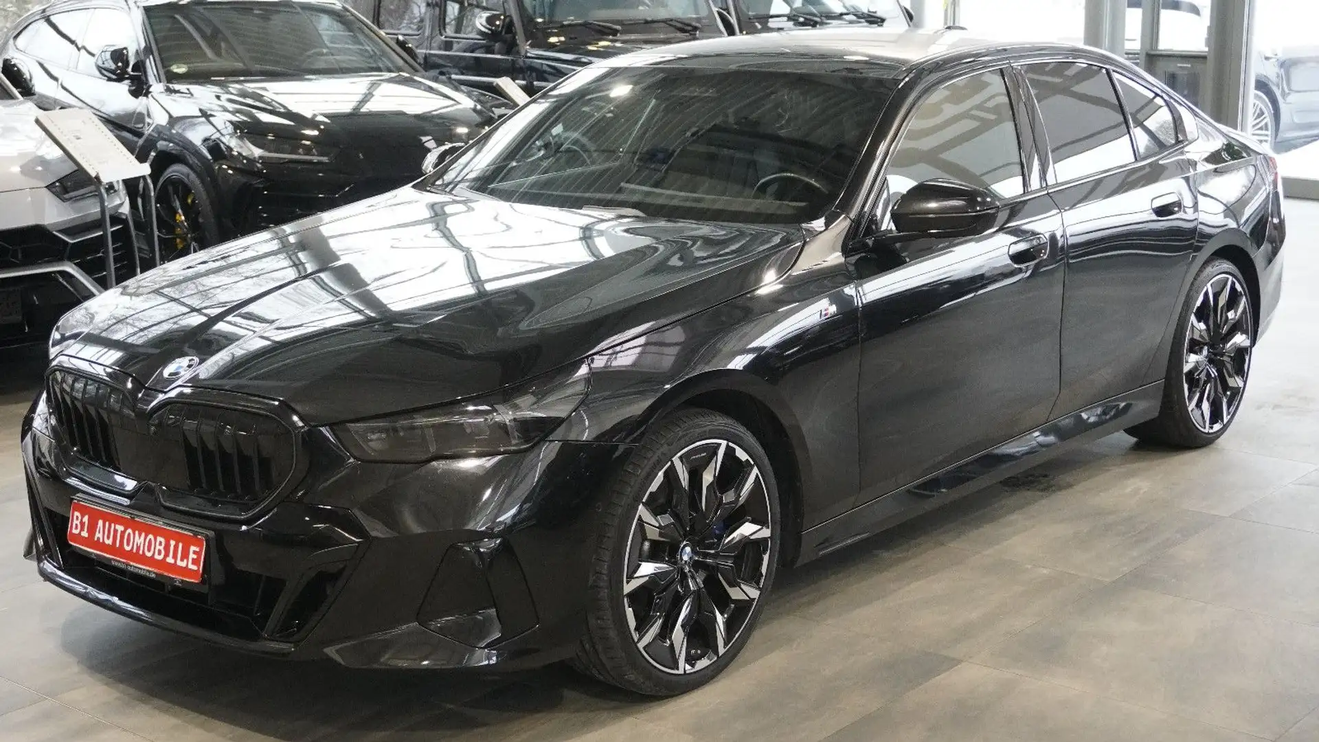 BMW 520 d xDrive M*UVP 94 Tsd* VOLL*21 ZOLL* Schwarz - 1