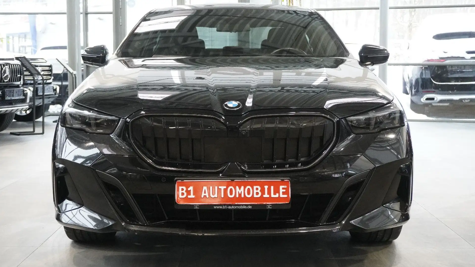 BMW 520 d xDrive M*UVP 94 Tsd* VOLL*21 ZOLL* Schwarz - 2