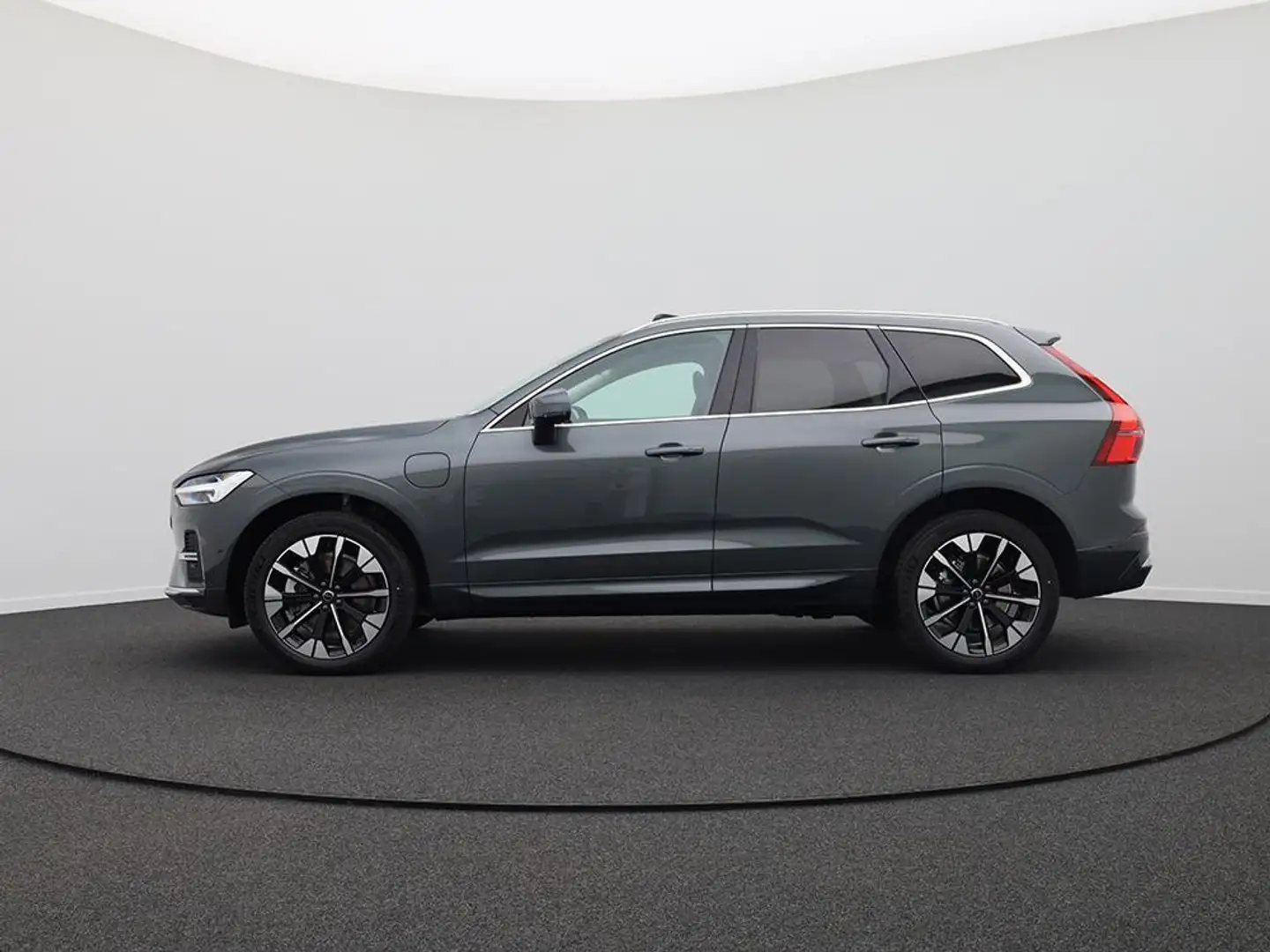 Volvo XC60 T6 Ultra AWD PHEV 350PS Automatik FACELIFT elek... Grau - 1