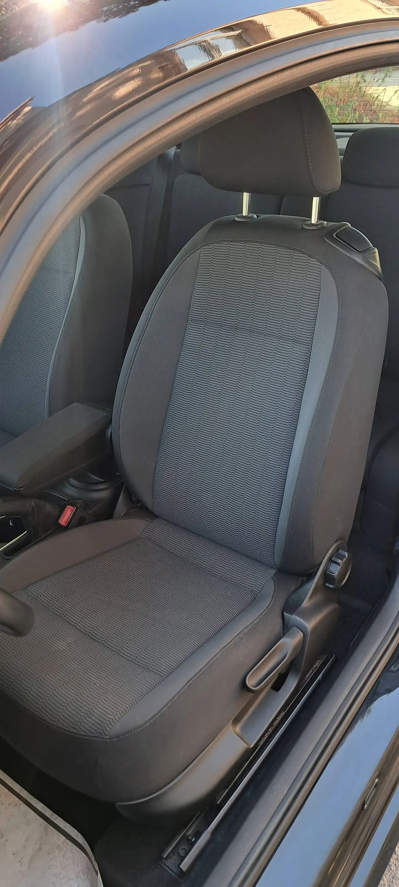 Volkswagen Beetle 1,2 TSI Bremsen neu, Serviceheft — photo 15