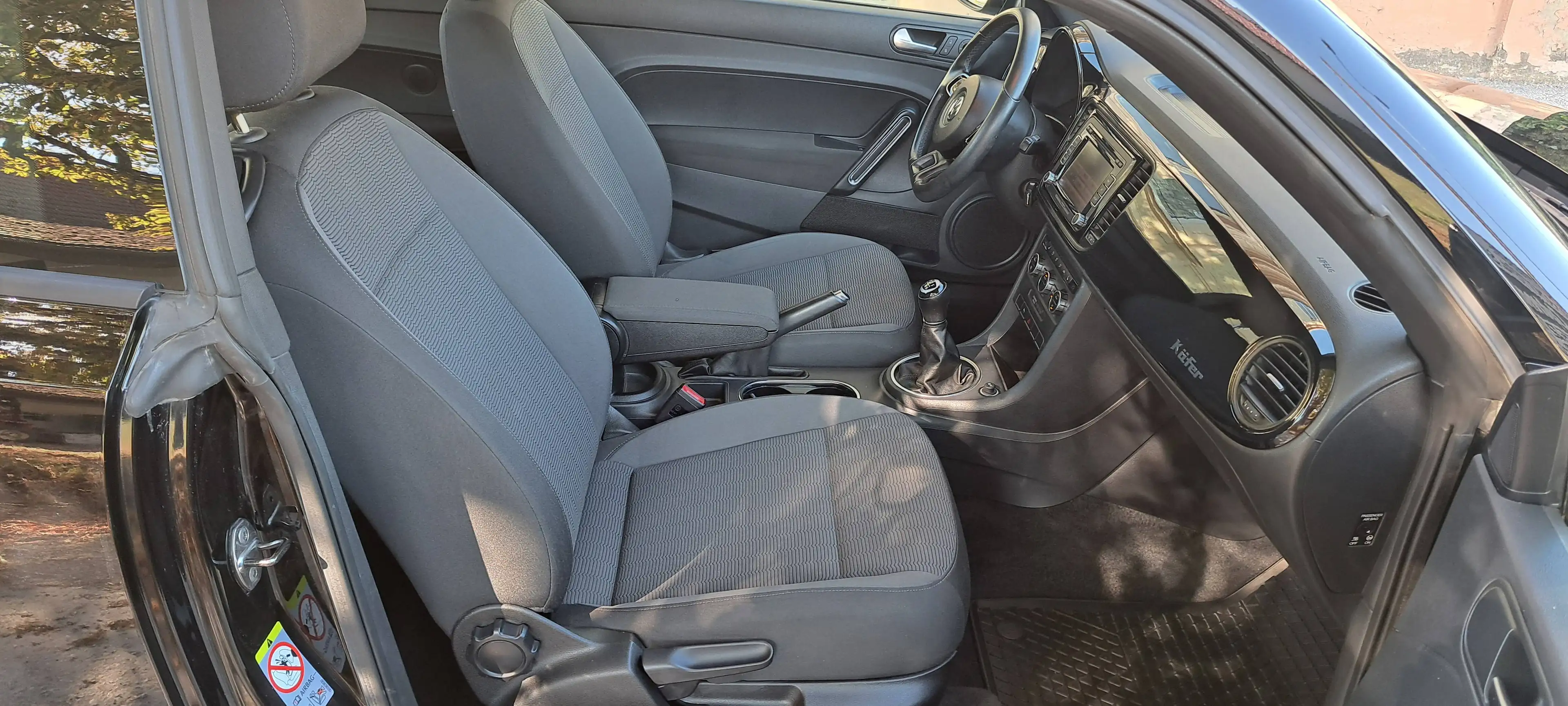 Volkswagen Beetle 1,2 TSI Bremsen neu, Serviceheft — photo 12