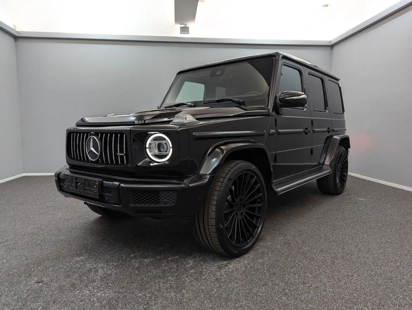 Mercedes-Benz G 350 d*23"ZOLL*MBEAM*SCHIEBEDACH*MY22*DISTR*AHK Чорний - 1