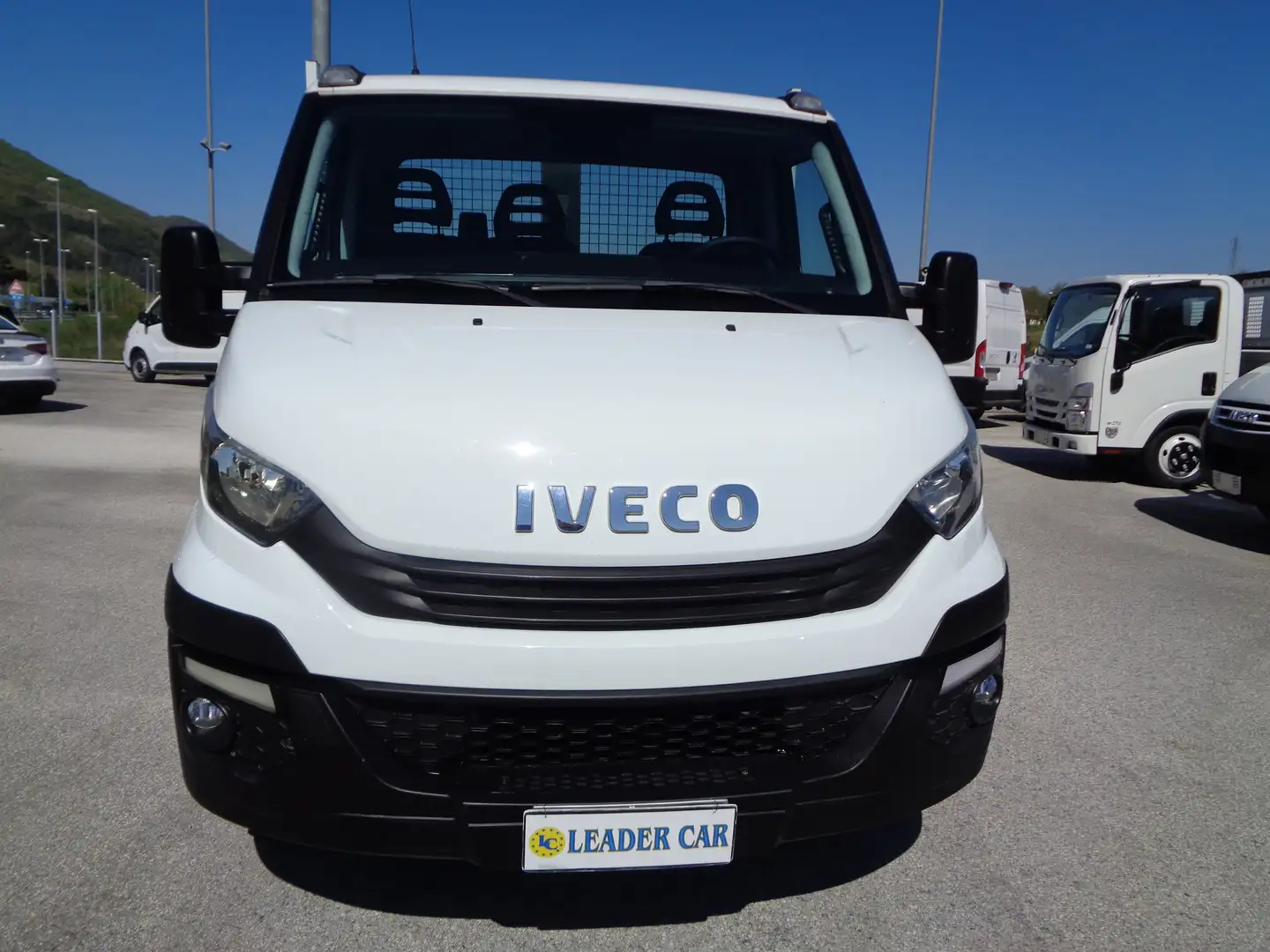 Iveco Daily 35C15 3.0HPI 150 cv RIBALTABILE TRILATERALE Weiß - 2