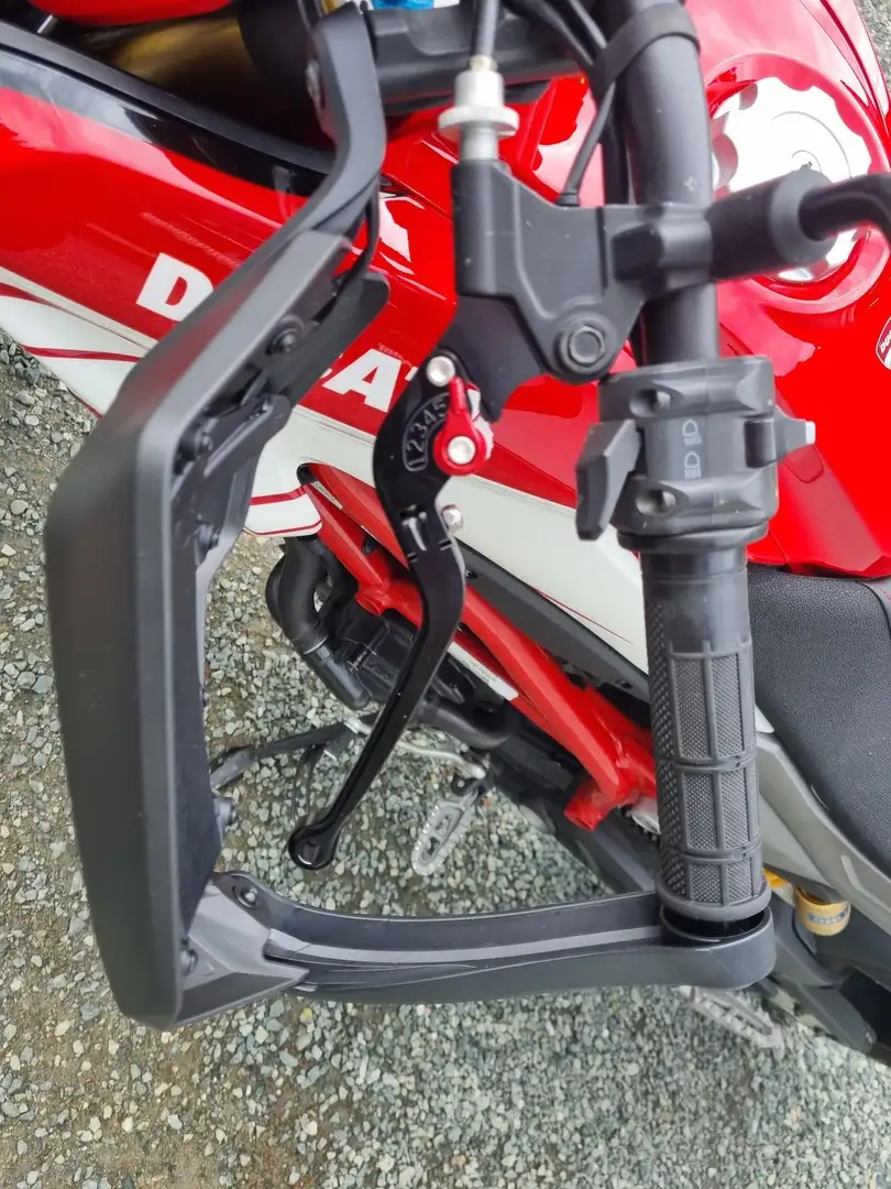 Ducati Hypermotard 939 Rot - 2