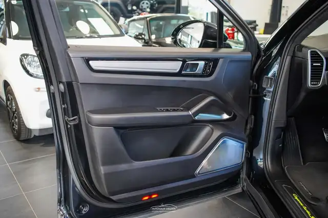 Porsche Cayenne Turbo S E-Hybrid Ansicht 14