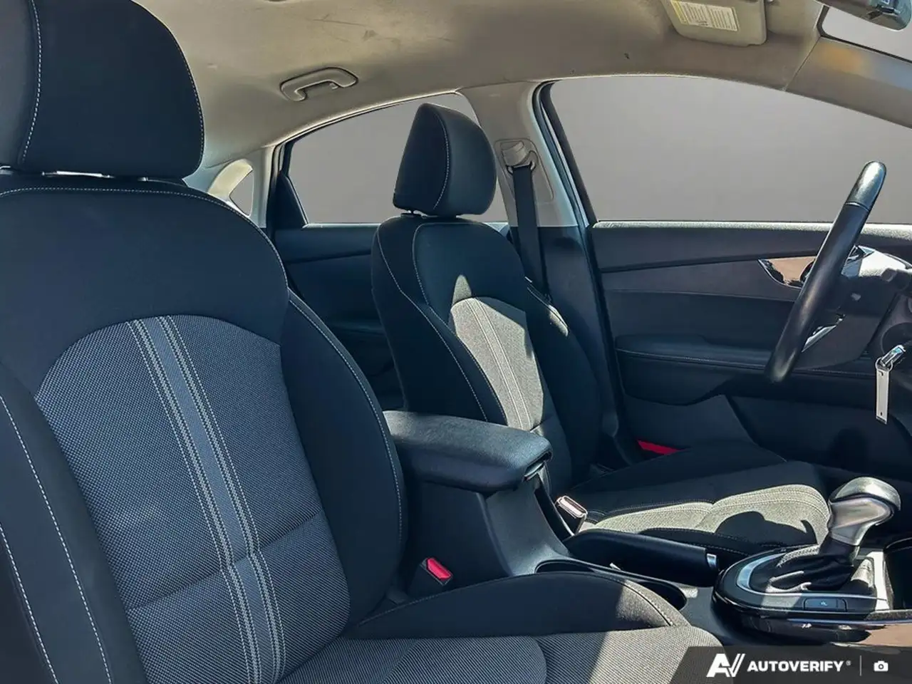 Kia Forte снимка Kia Forte
