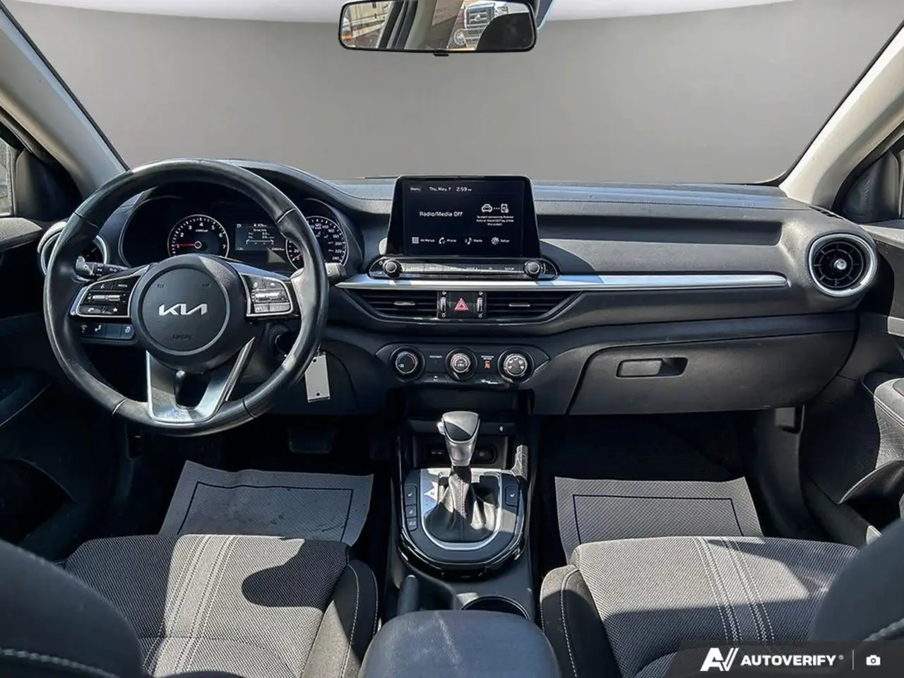 Kia Forte снимка Kia Forte