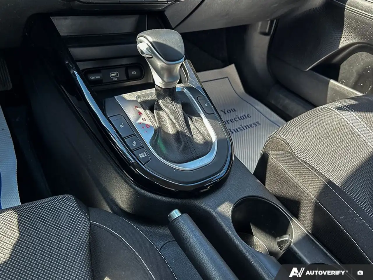 Kia Forte снимка Kia Forte